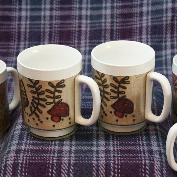 Vintage Thermo-Serv Coffee Mugs Set of Five Mushrooms and more - Picture 5 of 11